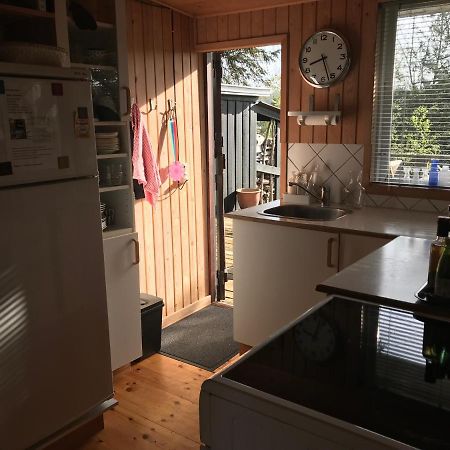 Hyggeligt Sommerhus I Ebeltoft, Taet Pa Strand Og Skov. Kültér fotó